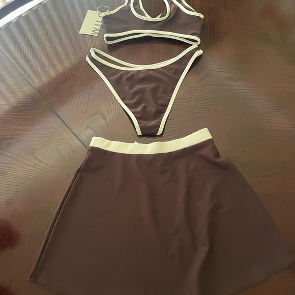 NWT XS 3 Piece Bikini w/skirt. Elegant Chocolate Color with white accents - Picture 6 of 8